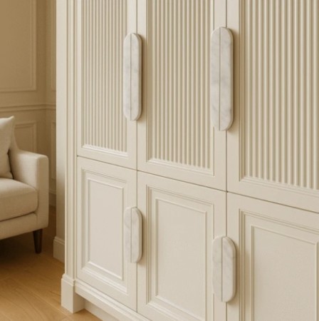 Bianco Carrara Slim M møbelhåndtak i marmor